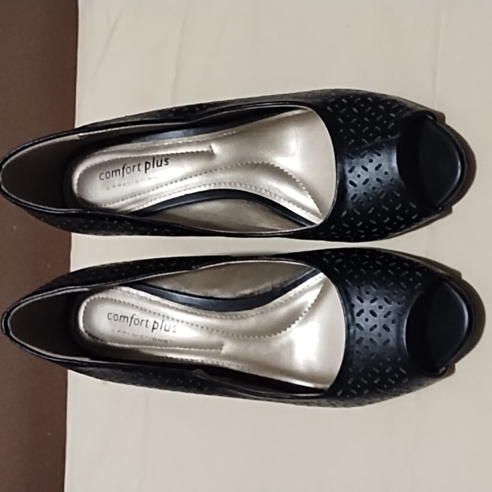 Woman's Shoes